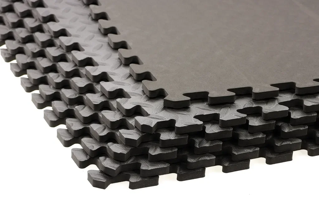 ELLUG Sportmatte Steckmatte 6er Set 61x61x1 cm schwarz 2,23 m2
